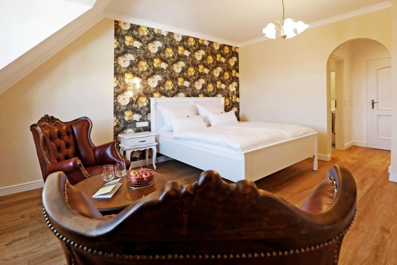 Weinquartier Minges Hotel Kirrweiler  Eksteriør billede